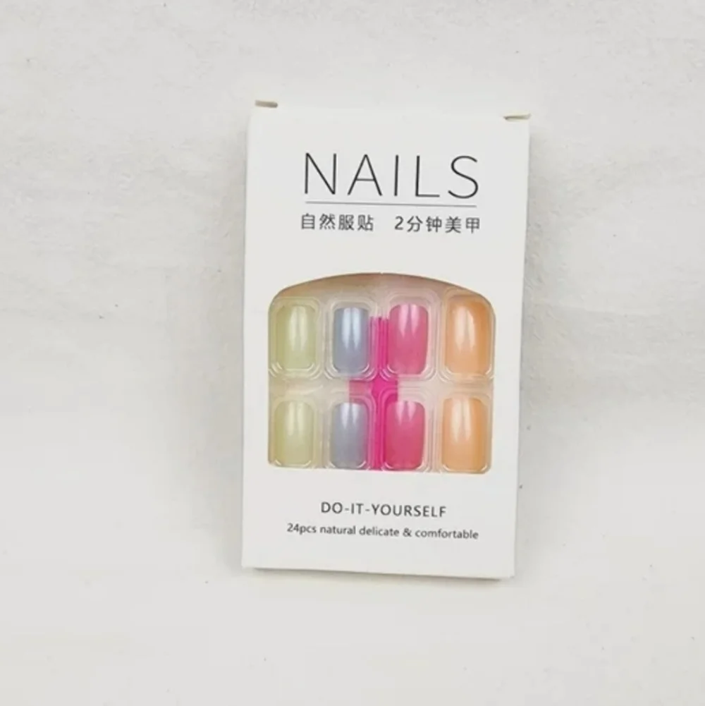 24 Pieces Fake Press On Nails